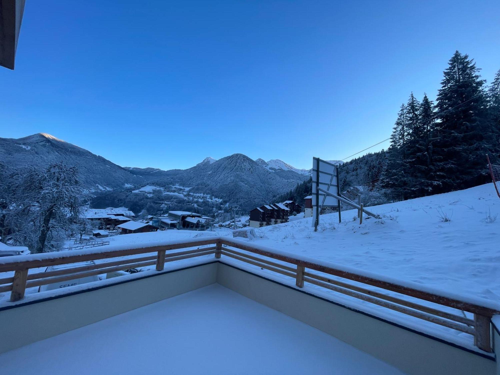 Dans Residence Neuve Le Snow Roc Sur Les Pistes, Grand Studio Cosy 5 Pers Avec Terrasse Panoramique, Sauna, Wifi Saint-Jean-dʼAulps Exterior foto